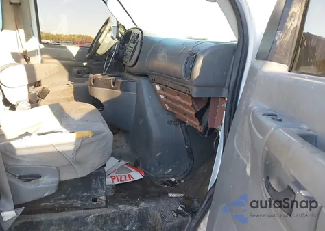 2007 Ford E-350 Super Duty Xl/Xlt z USA, uszkodzony, nr VIN 1FBNE31L67DA39989